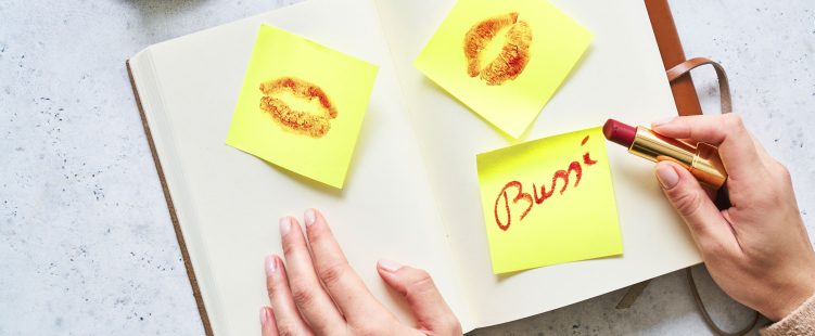 1864_21_AM_2176x880px_Notebook